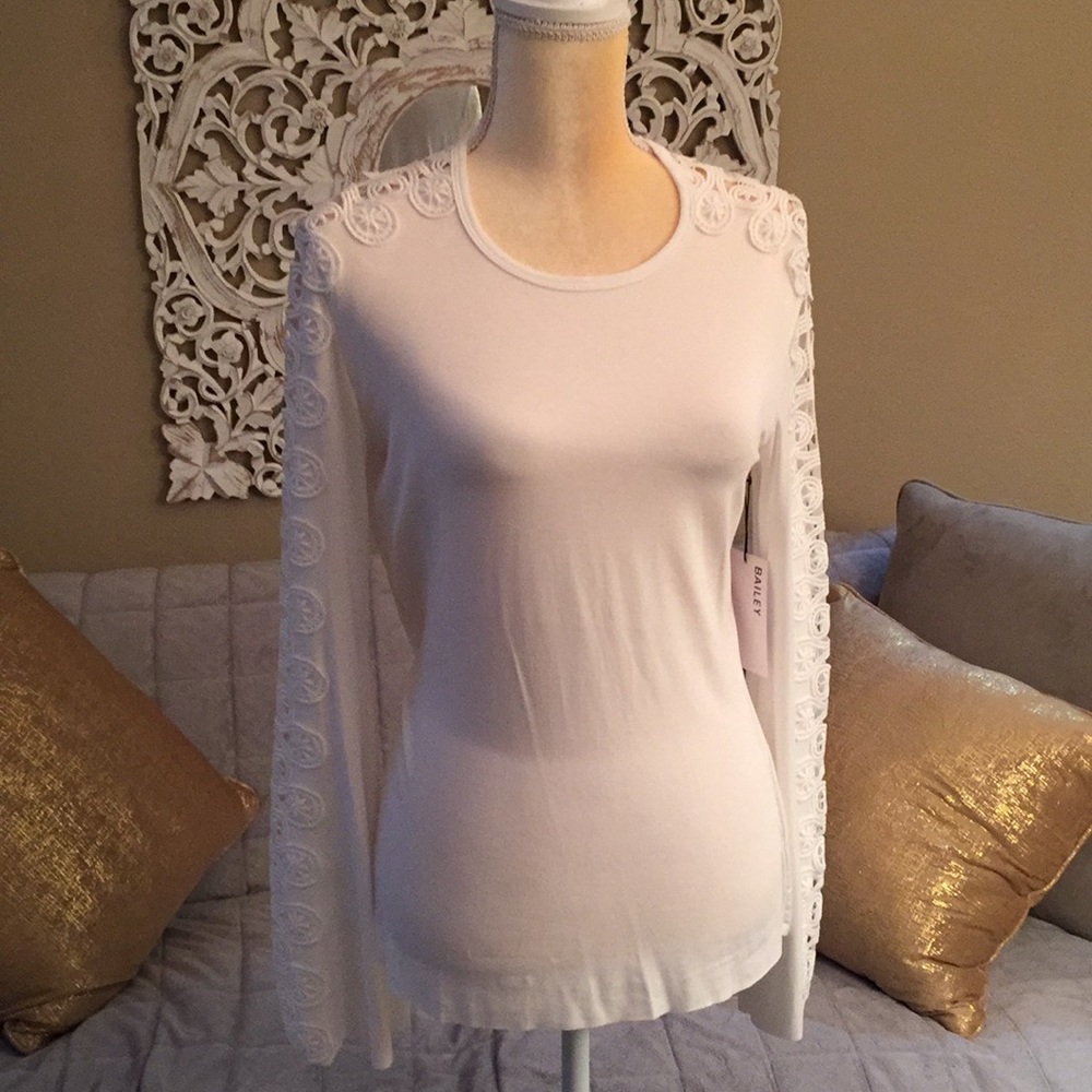 BAILEY 44 White Blouse Bell-Sleeve Lace Top